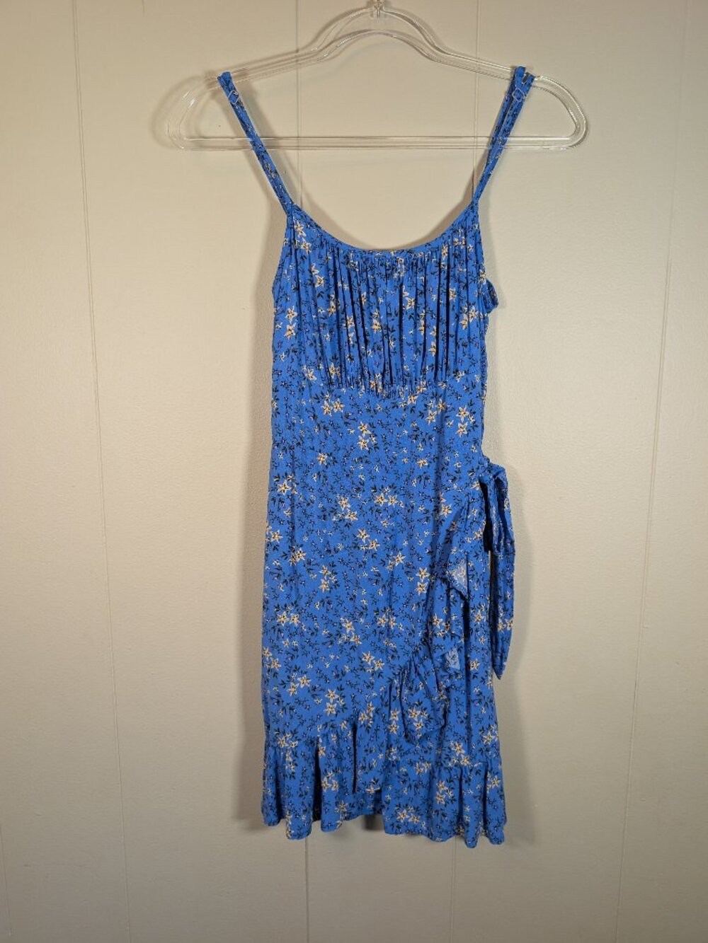 J FOR JUSTIFY Women's L Blue Floral Smocked Wrap Sundress Ruffle Rayon